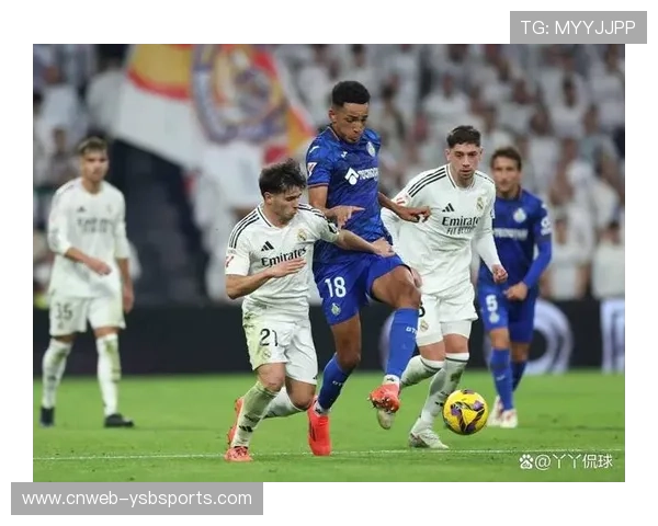 赫塔菲左路防守薄弱，西班牙人右路组合针对性冲击